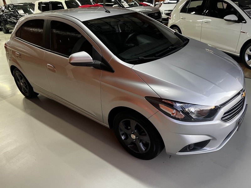 ONIX 1.4 MPFI LT 8V FLEX 4P MANUAL - 2019 - BENTO GONçALVES