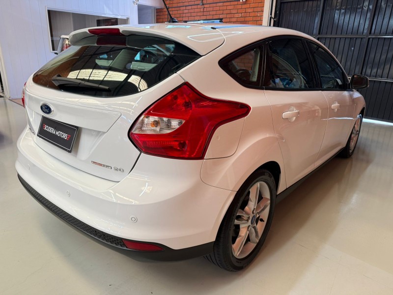 FOCUS 2.0 SE HATCH 16V FLEX 4P AUTO - 2015 - BENTO GONçALVES