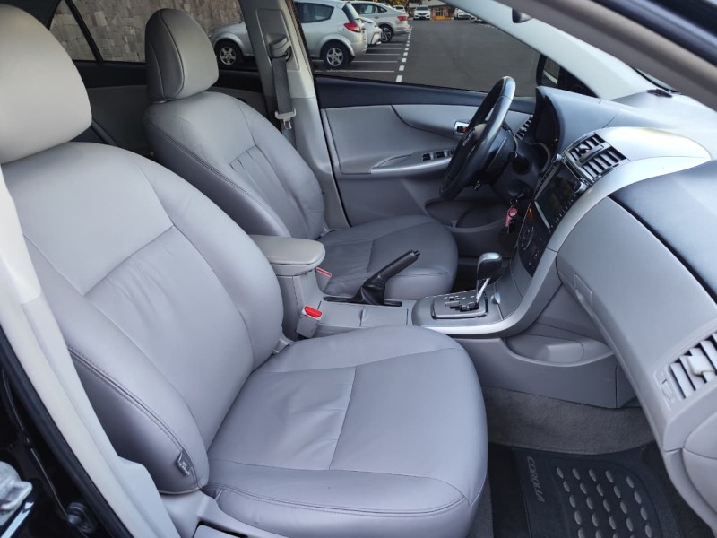 COROLLA 2.0 XEI 16V FLEX 4P AUTOMÁTICO - 2013 - CAXIAS DO SUL