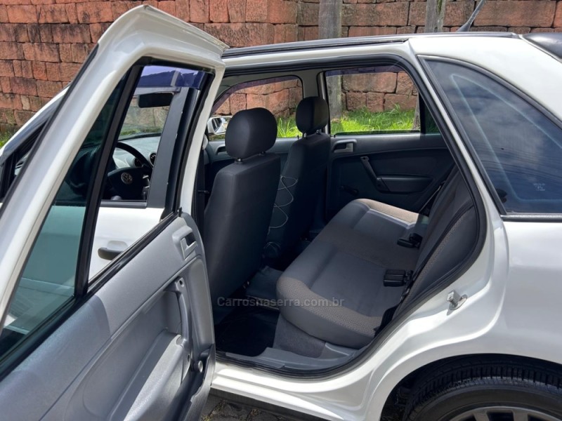 GOL 1.6 MI POWER 8V FLEX 4P MANUAL G.IV - 2009 - VENâNCIO AIRES