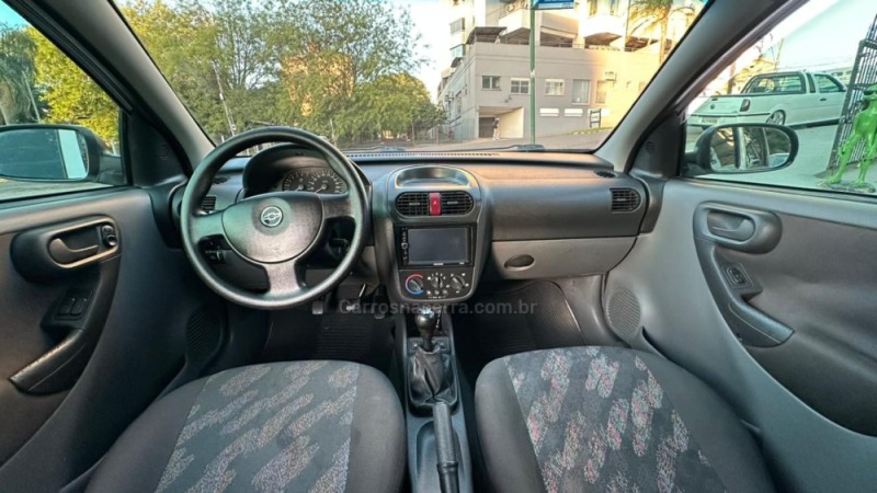 CORSA 1.8 MPFI MAXX SEDAN 8V GASOLINA 4P MANUAL - 2005 - NOVO HAMBURGO