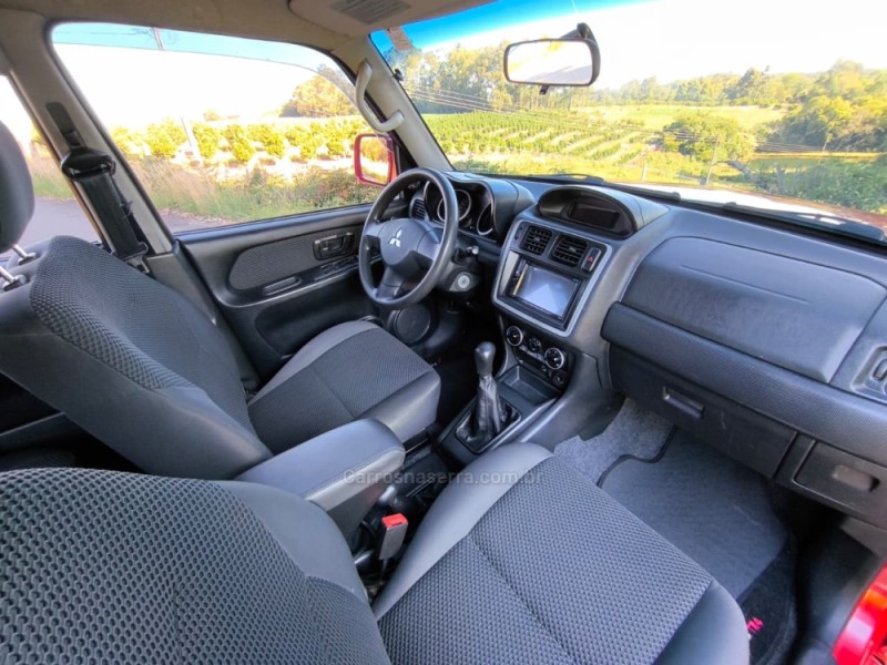 PAJERO TR4 2.0 4X4 16V 140CV FLEX 4P MANUAL - 2010 - CAXIAS DO SUL