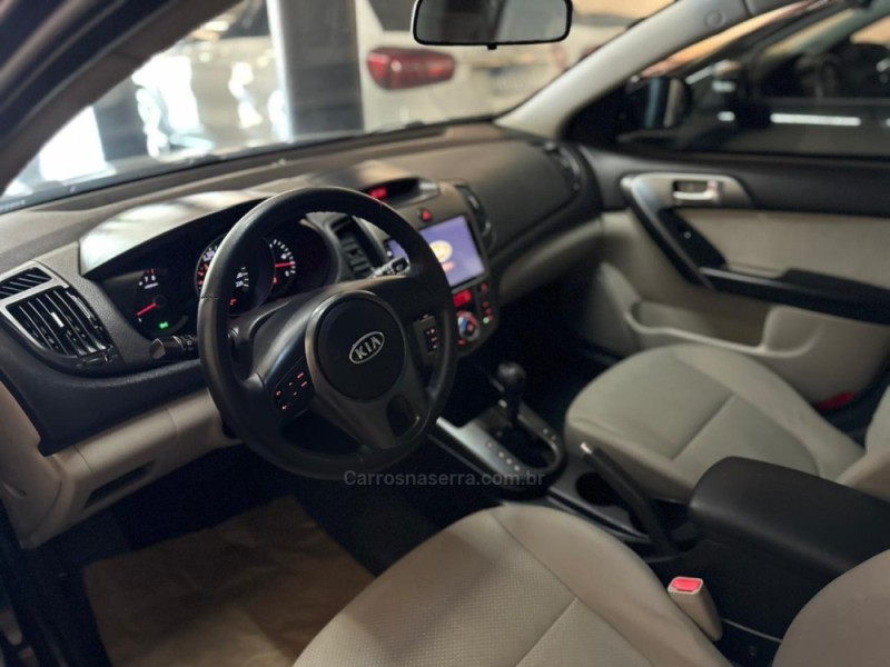 CERATO 1.6 EX2 SEDAN 16V GASOLINA 4P AUTOMÁTICO - 2010 - NOVO HAMBURGO