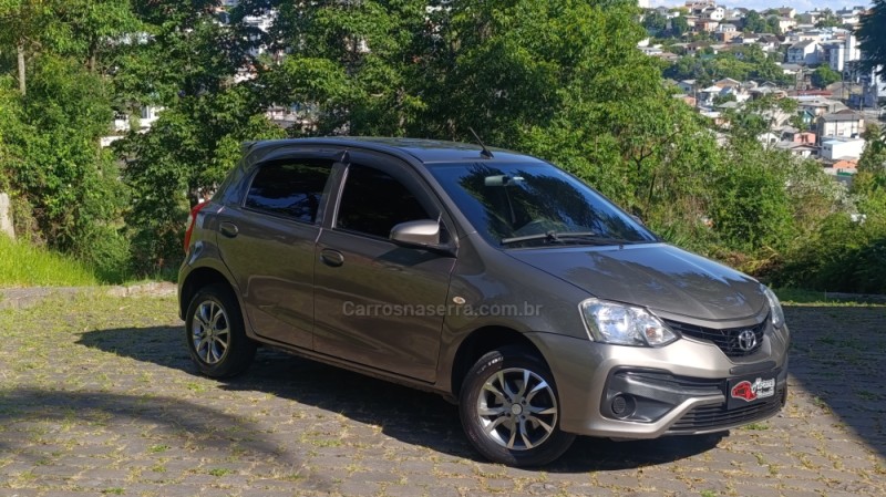 ETIOS 1.3 X 16V FLEX 4P MANUAL - 2018 - CAXIAS DO SUL