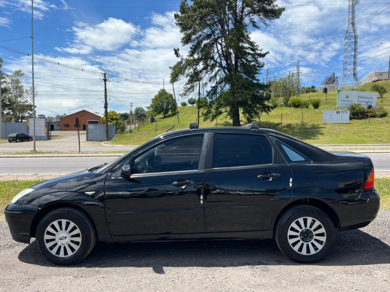 FOCUS 1.6 GLX SEDAN 8V GASOLINA 4P MANUAL - 2006 - FARROUPILHA