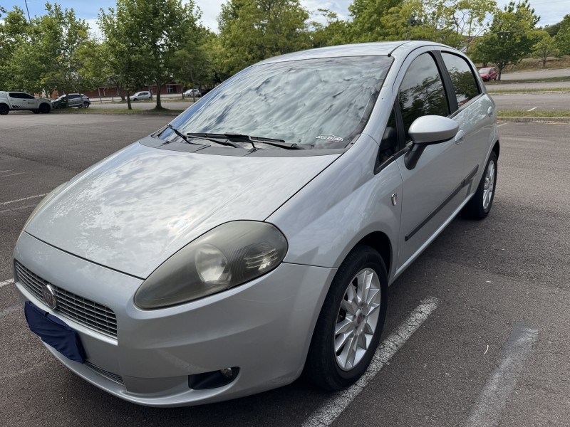 punto 1.4 attractive italia 8v flex 4p manual 2012 bento goncalves