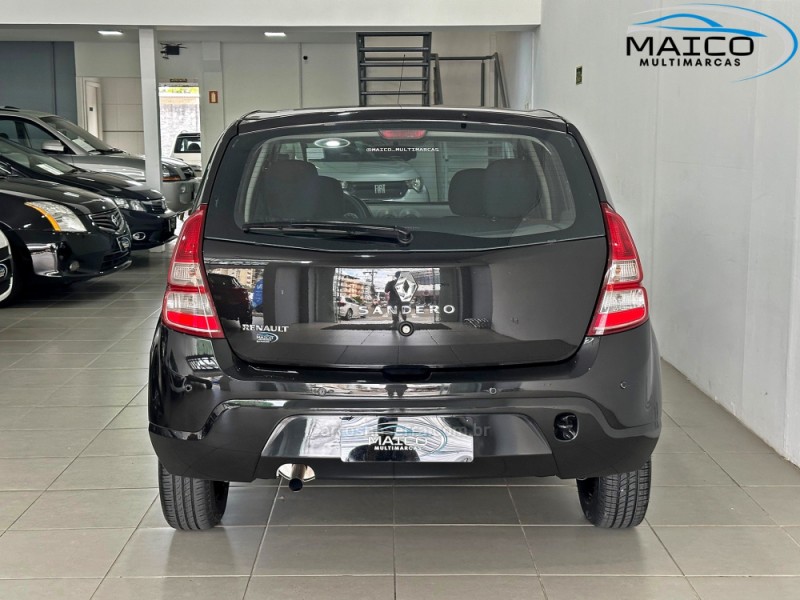 SANDERO 1.0 AUTHENTIQUE 16V FLEX 4P MANUAL - 2013 - NOVO HAMBURGO