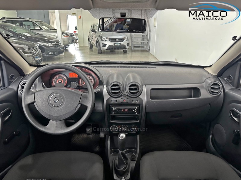 SANDERO 1.0 AUTHENTIQUE 16V FLEX 4P MANUAL - 2013 - NOVO HAMBURGO