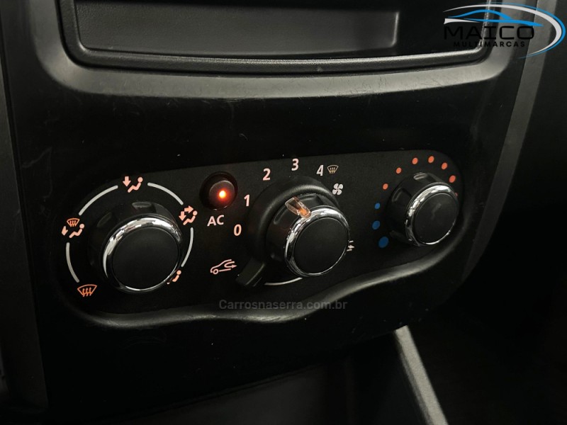 SANDERO 1.0 AUTHENTIQUE 16V FLEX 4P MANUAL - 2013 - NOVO HAMBURGO