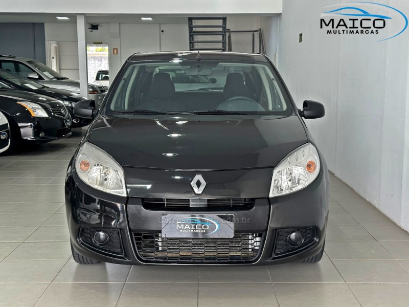 SANDERO 1.0 AUTHENTIQUE 16V FLEX 4P MANUAL - 2013 - NOVO HAMBURGO