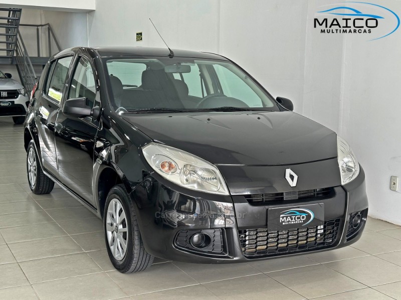 SANDERO 1.0 AUTHENTIQUE 16V FLEX 4P MANUAL - 2013 - NOVO HAMBURGO
