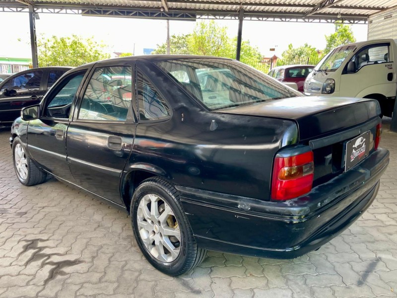 VECTRA 2.0 MPFI GLS 8V GASOLINA 4P MANUAL - 1996 - CAXIAS DO SUL