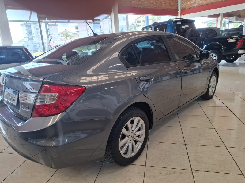 CIVIC 2.0 LXR 16V FLEX 4P AUTOMÁTICO - 2014 - FARROUPILHA