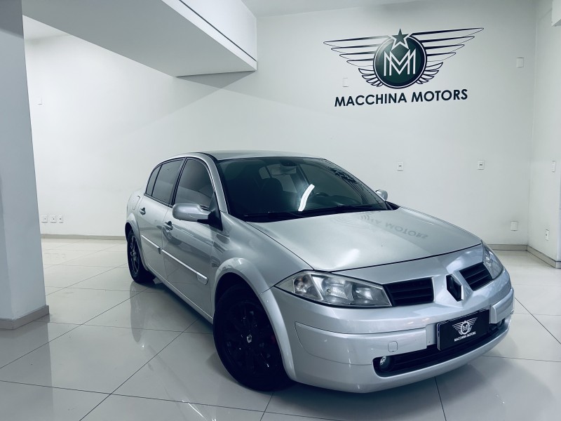 megane 1.6 dynamique 16v flex 4p manual 2010 caxias do sul