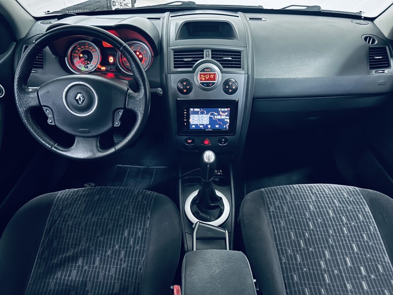 MÉGANE 1.6 DYNAMIQUE 16V FLEX 4P MANUAL - 2010 - CAXIAS DO SUL