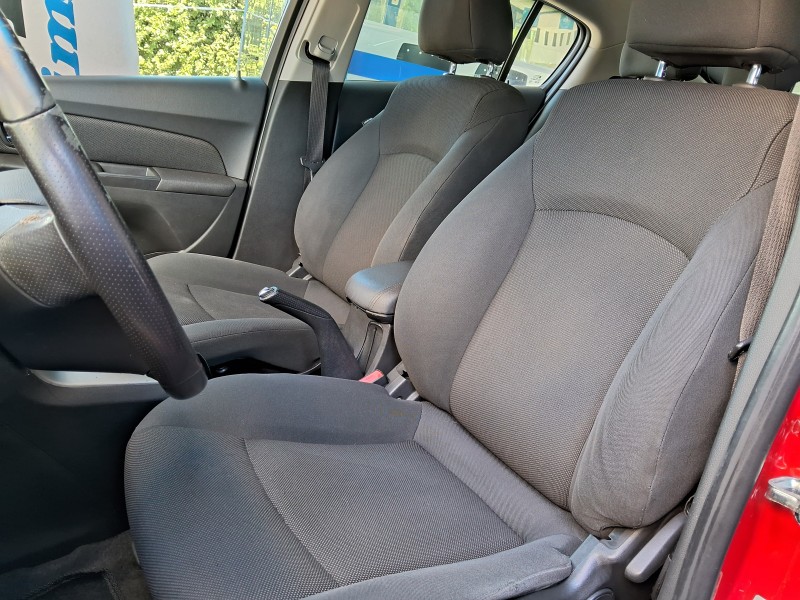 CRUZE 1.8 LT SPORT6 16V FLEX 4P MANUAL - 2014 - SãO SEBASTIãO DO CAí