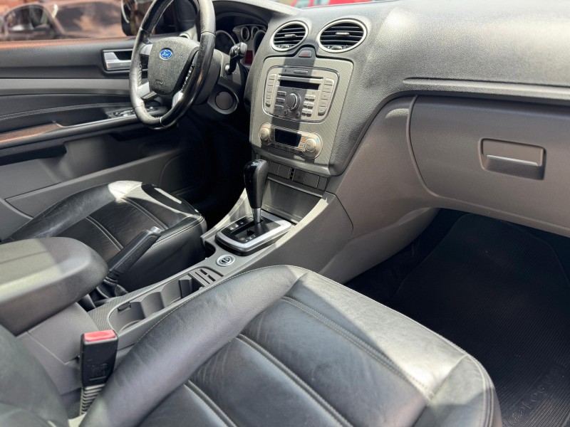 FOCUS 2.0 TITANIUM HATCH 16V FLEX 4P AUTOMÁTICO - 2011 - CAXIAS DO SUL