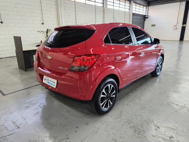 ONIX 1.4 MPFI LTZ 8V FLEX 4P AUTOMÁTICO - 2015 - CAXIAS DO SUL