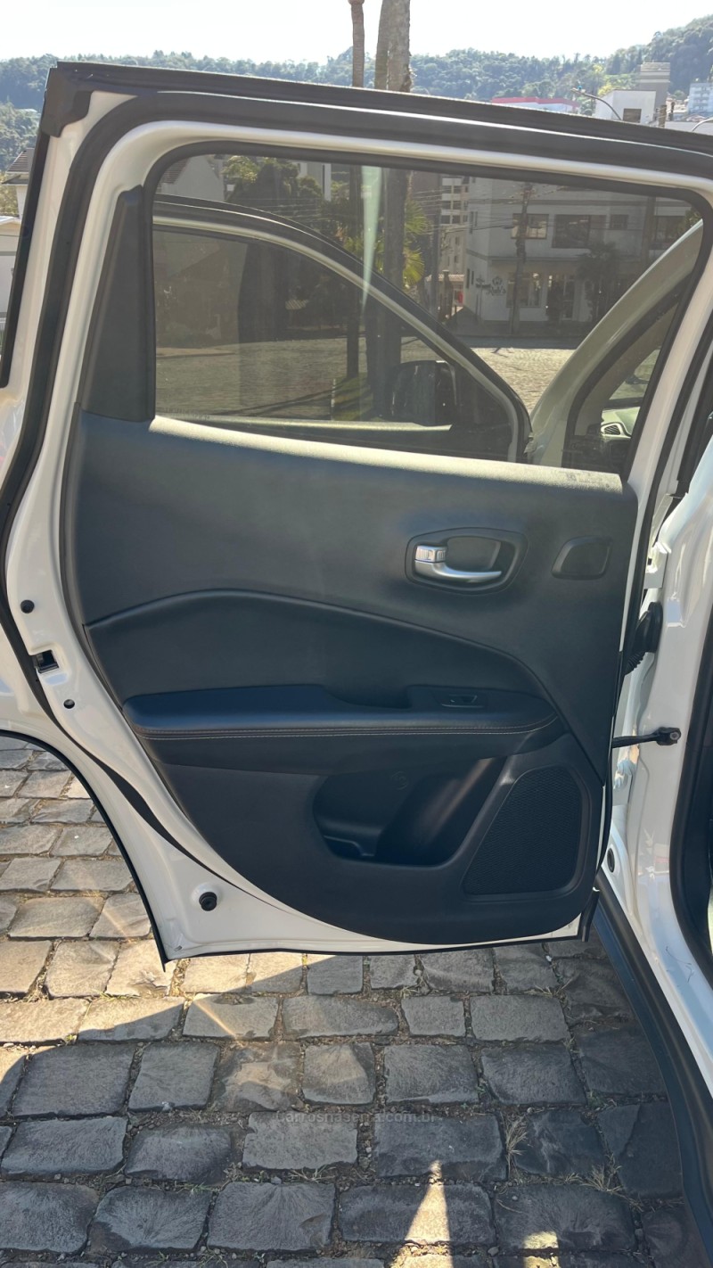 COMPASS 2.0 16V DIESEL LONGITUDE 4X4 AUTOMÁTICO - 2017 - NOVA BASSANO