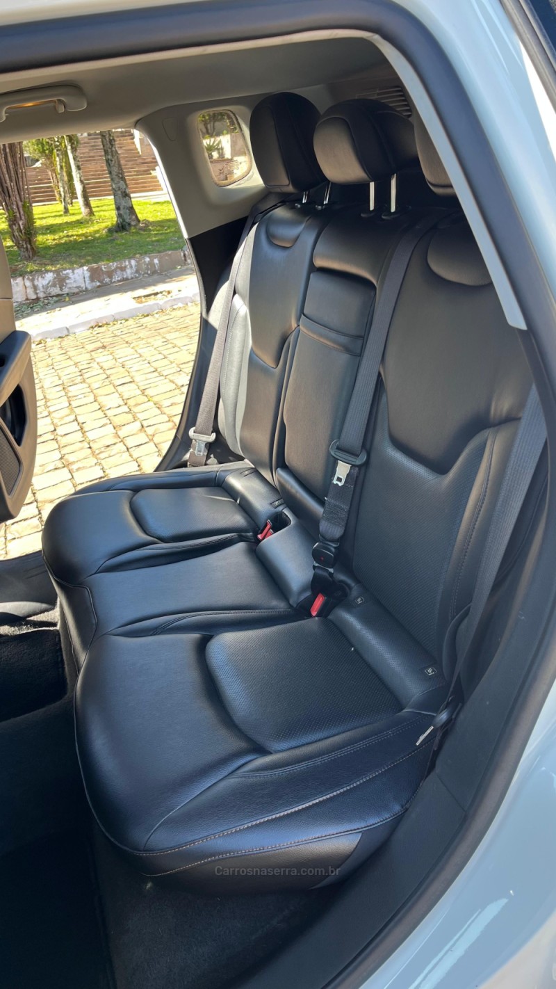 COMPASS 2.0 16V DIESEL LONGITUDE 4X4 AUTOMÁTICO - 2017 - NOVA BASSANO