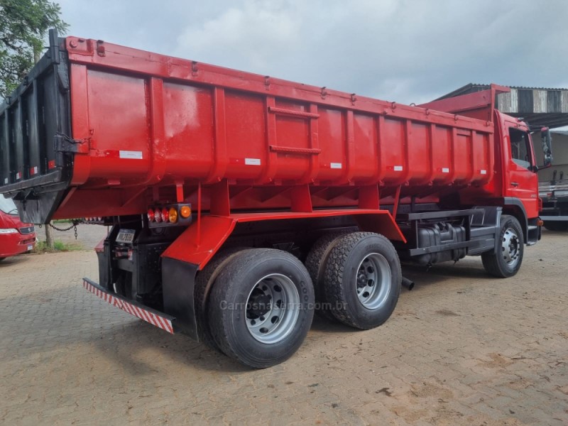 ATEGO 2428 3 EIXOS - 2011 - PORTãO