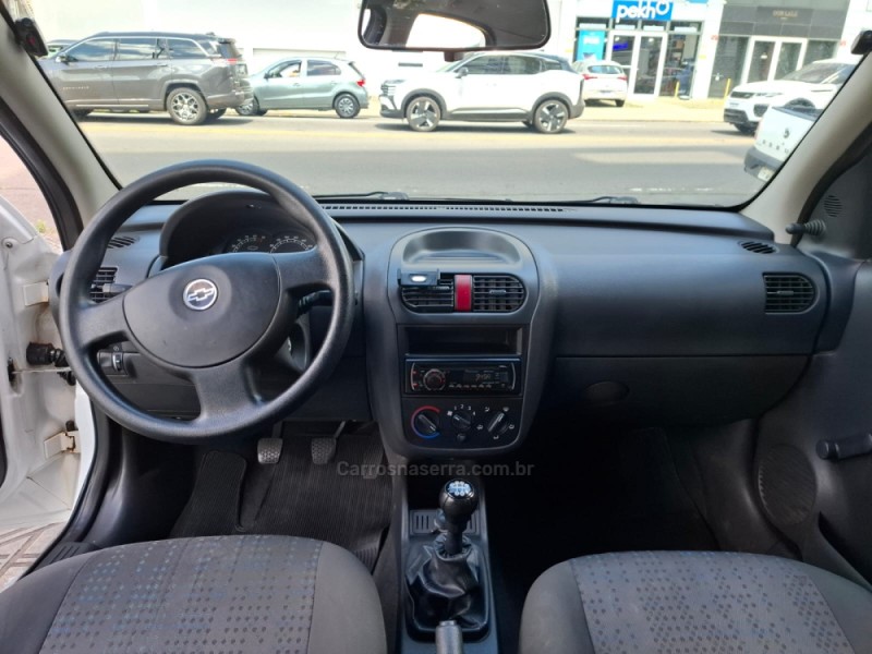 CORSA 1.4 MPFI MAXX SEDAN 8V FLEX 4P MANUAL - 2009 - CAXIAS DO SUL
