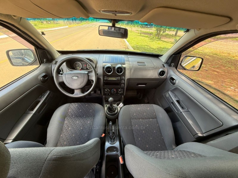 ECOSPORT 1.6 XL 8V FLEX 4P MANUAL - 2004 - VACARIA