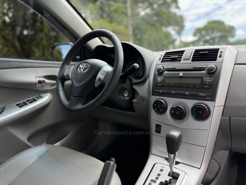 COROLLA 1.8 GLI 16V FLEX 4P AUTOMÁTICO - 2014 - PAROBé