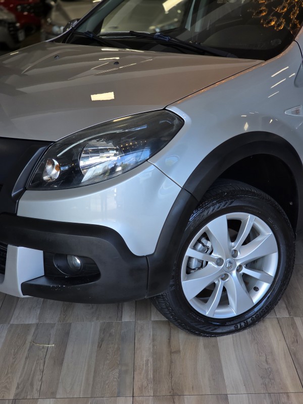 SANDERO 1.6 STEPWAY 16V FLEX 4P MANUAL - 2012 - CAXIAS DO SUL