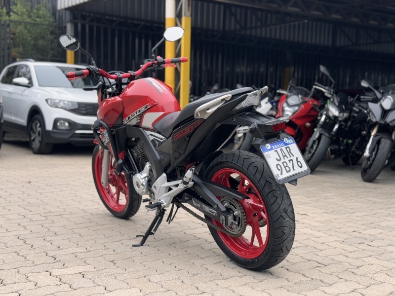 CB 250F TWISTER CBS - 2021 - BENTO GONçALVES
