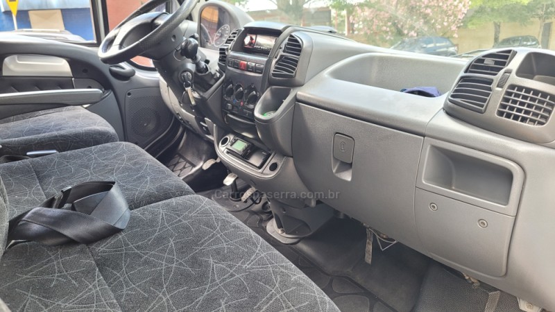 DUCATO 2.3 MINIBUS 16 LUGARES TETO ALTO 16V TURBO INTERCOOLER DIESEL MANUAL - 2012 - FLORES DA CUNHA