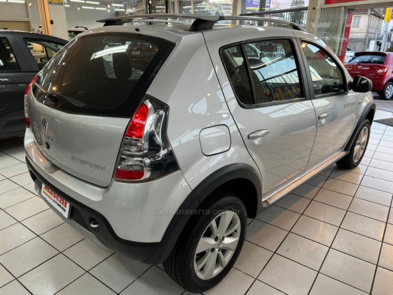 SANDERO 1.6 STEPWAY 8V FLEX 4P MANUAL - 2012 - CAXIAS DO SUL