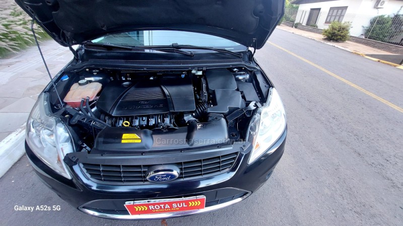 FOCUS 2.0 GHIA 16V GASOLINA 4P AUTOMÁTICO - 2009 - FARROUPILHA