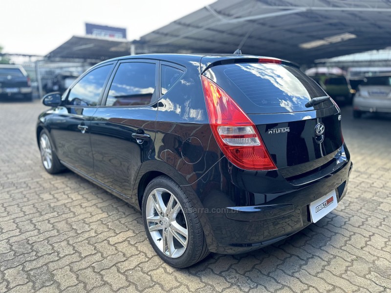 I30 2.0 MPI 16V GASOLINA 4P MANUAL - 2011 - CAMPO BOM