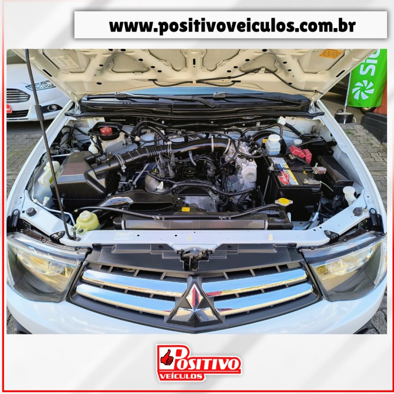 L200 TRITON 2.4 HLS 4X2 CD 16V FLEX 4P MANUAL - 2015 - CAXIAS DO SUL