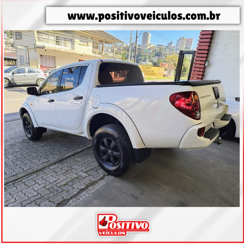 L200 TRITON 2.4 HLS 4X2 CD 16V FLEX 4P MANUAL - 2015 - CAXIAS DO SUL