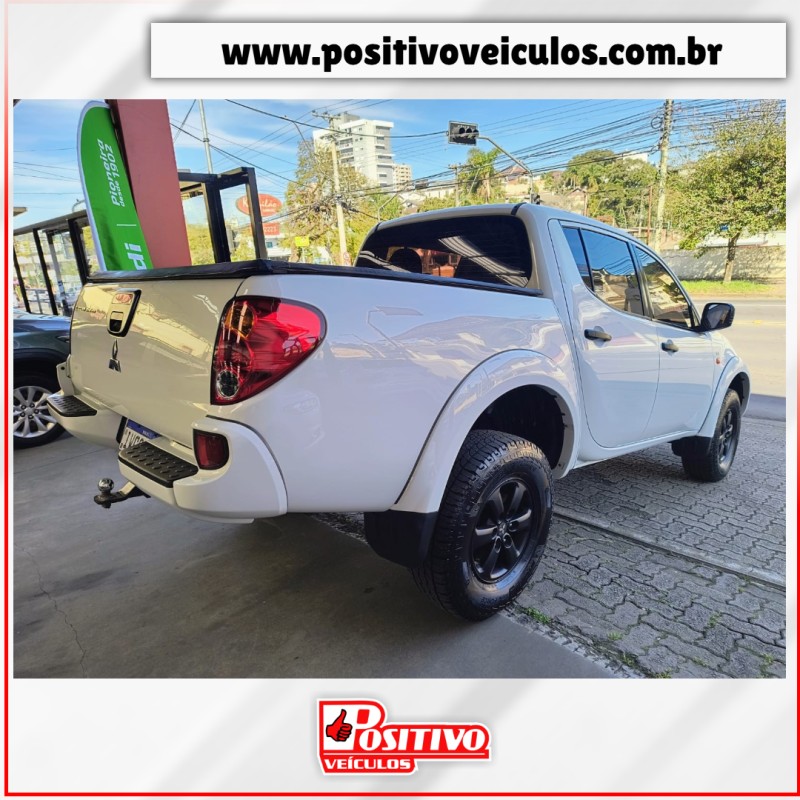 L200 TRITON 2.4 HLS 4X2 CD 16V FLEX 4P MANUAL - 2015 - CAXIAS DO SUL