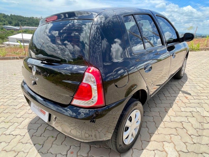 CLIO 1.0 EXPRESSION 16V FLEX 4P MANUAL - 2016 - CAMPO BOM