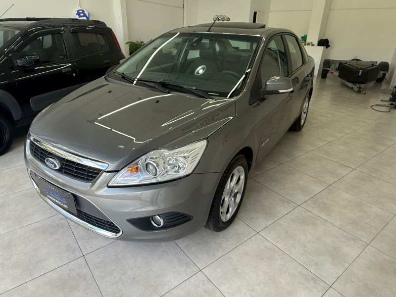 FOCUS 2.0 TITANIUM SEDAN 16V FLEX 4P AUTOMÁTICO - 2012 - BENTO GONçALVES
