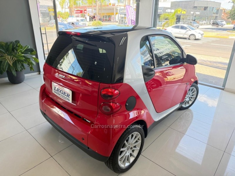FORTWO 1.0 PASSION COUPÉ 3 CILINDROS 12V GASOLINA 2P AUTOMÁTICO - 2010 - SãO LEOPOLDO