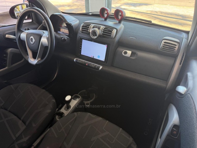 FORTWO 1.0 PASSION COUPÉ 3 CILINDROS 12V GASOLINA 2P AUTOMÁTICO - 2010 - SãO LEOPOLDO