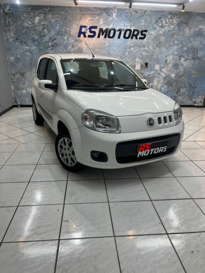 UNO 1.0 EVO VIVACE 8V FLEX 4P MANUAL - 2012 - CAXIAS DO SUL