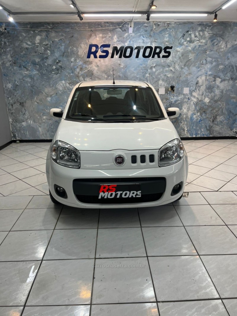 UNO 1.0 EVO VIVACE 8V FLEX 4P MANUAL - 2012 - CAXIAS DO SUL