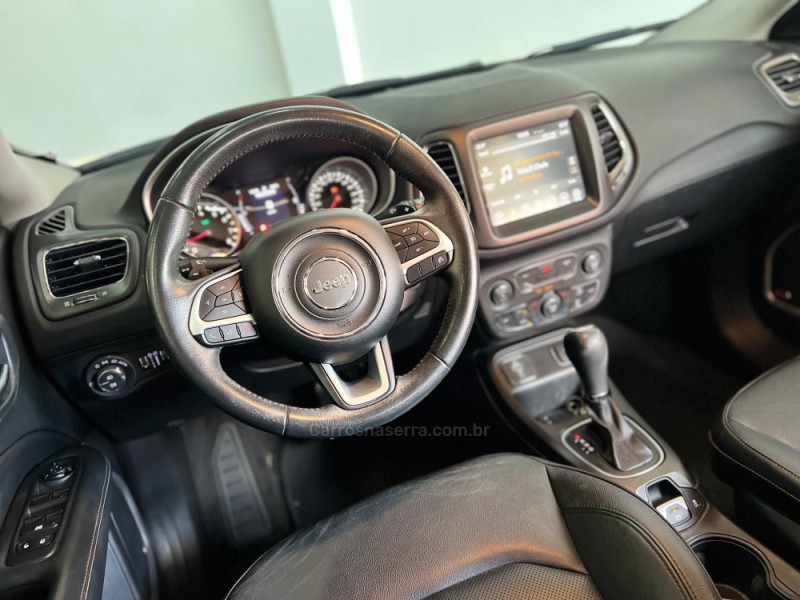 COMPASS 2.0 16V FLEX LONGITUDE AUTOMÁTICO - 2018 - SAPUCAIA DO SUL