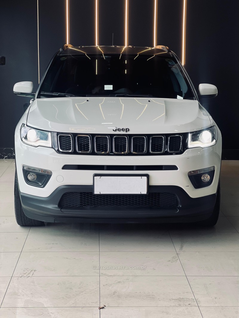 COMPASS 2.0 16V FLEX LONGITUDE AUTOMÁTICO - 2018 - SAPUCAIA DO SUL