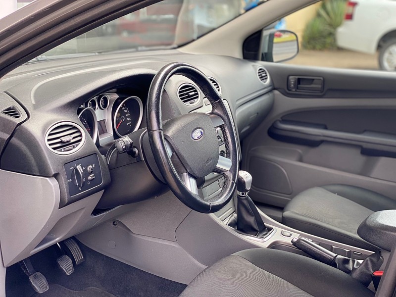 FOCUS 1.6 GLX 8V FLEX 4P MANUAL - 2013 - CAXIAS DO SUL