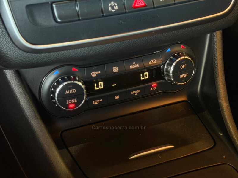 GLA 200 1.6 CGI VISION 16V TURBO FLEX 4P AUTOMÁTICO - 2015 - DOIS IRMãOS