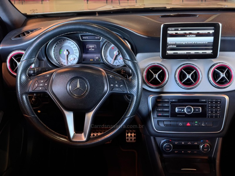GLA 200 1.6 CGI VISION 16V TURBO FLEX 4P AUTOMÁTICO - 2015 - DOIS IRMãOS