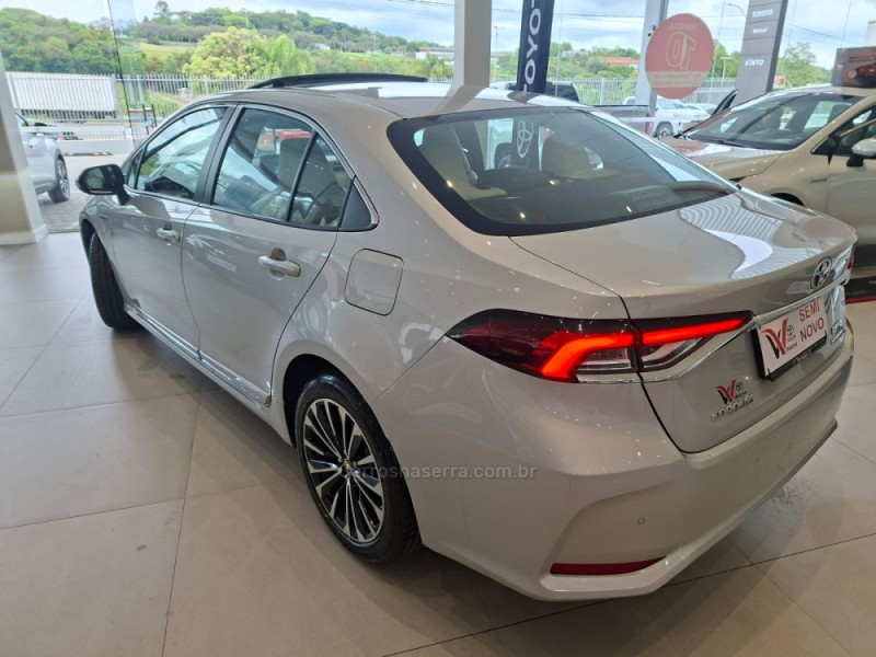 COROLLA 1.8 ALTIS PREMIUM 16V HÍBRIDO 4P AUTOMÁTICO - 2024 - BENTO GONçALVES