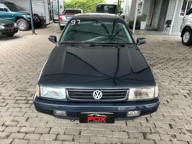 SANTANA 2.0 MI EVIDENCE 8V GASOLINA 4P MANUAL - 1997 - CAXIAS DO SUL